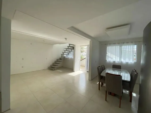 Imagem 7: Duplex para Venda em Ingleses do Rio Vermelho com 3 Quartos, Sendo 2 Suítes , 88M²