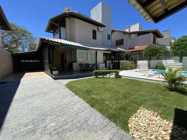 Imagem 14: Casa para Venda em Florianópolis, Jurere Internacional, 4 Dormitórios, 3 Suítes, 5