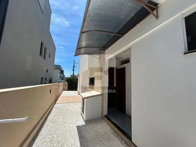 Imagem 8: Casa de 4 Dormitórios À Venda nos Ingleses