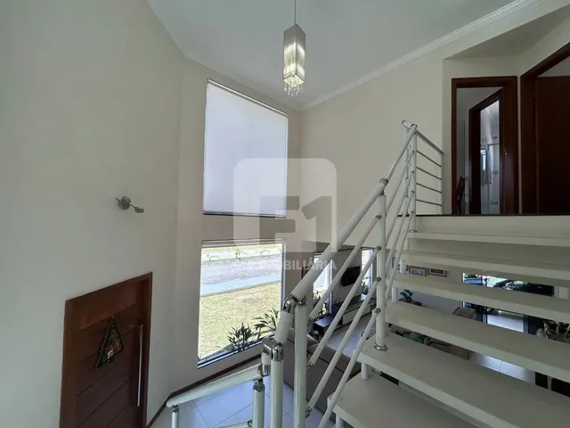 Imagem 3: Casa de 4 Dormitórios À Venda nos Ingleses