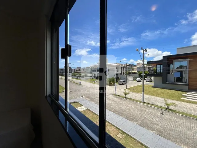Imagem 5: Casa de 4 Dormitórios À Venda nos Ingleses