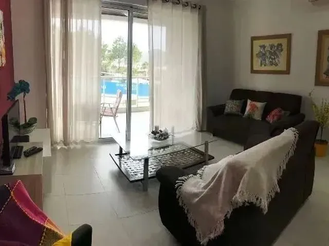 Imagem 12: Apartamento de 2 Quartos Sendo 1 Suíte - Venda - no Santinho - Florianópolis - Vista Mar