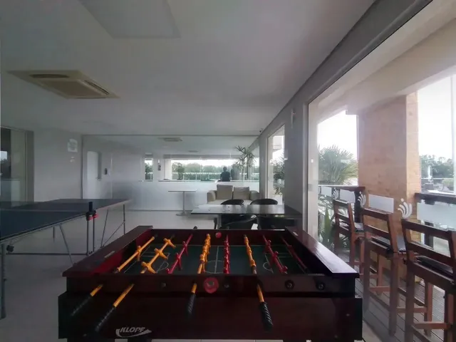 Imagem 9: Apartamento de 2 Quartos Sendo 1 Suíte - Venda - no Santinho - Florianópolis - Vista Mar