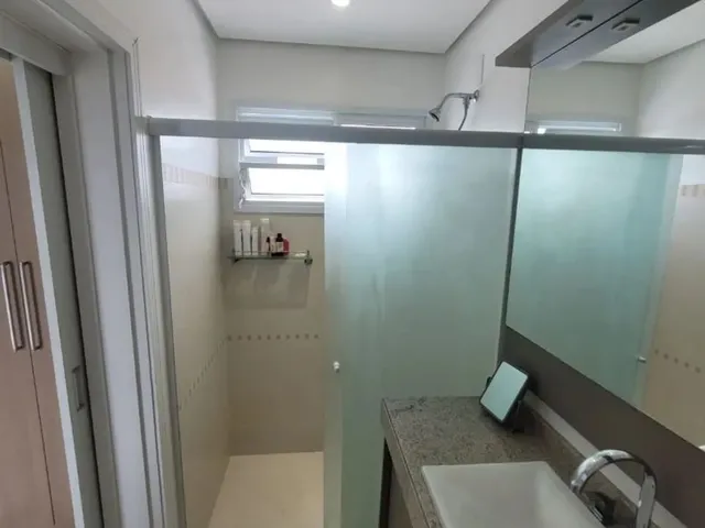 Imagem 4: Casa com 3 Quartos À Venda em Florianópolis! Piscina Privativa, Semi Mobiliado e 2