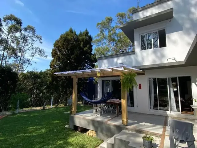 Imagem: Linda Casa em Ponta das Canas Ref 363
