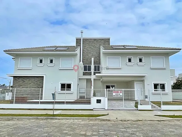 Imagem: Casa com 3 Suítes À Venda na Praia da