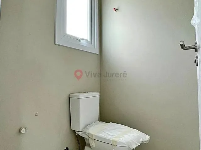 Imagem 2: Casa com 3 Suítes À Venda na Praia da Daniela Florianópolis