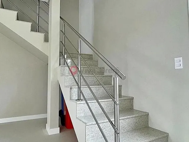 Imagem 14: Casa com 3 Suítes À Venda na Praia da Daniela Florianópolis