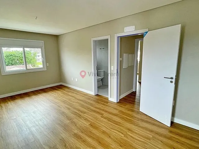 Imagem 11: Casa com 3 Suítes À Venda na Praia da Daniela Florianópolis