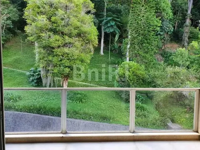 Imagem 16: Apartamento com 02 Quartos , Sendo 01 Suite- 01 Vaga . Valparaiso- Petropolis - Rj
