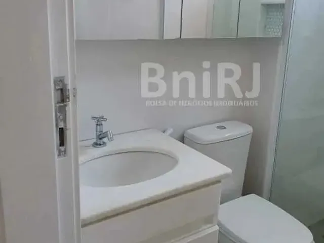 Imagem 6: Apartamento com 02 Quartos , Sendo 01 Suite- 01 Vaga . Valparaiso- Petropolis - Rj