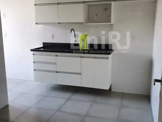 Imagem 3: Apartamento com 02 Quartos , Sendo 01 Suite- 01 Vaga . Valparaiso- Petropolis - Rj