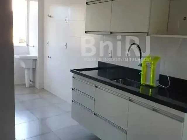 Imagem 11: Apartamento com 02 Quartos , Sendo 01 Suite- 01 Vaga . Valparaiso- Petropolis - Rj