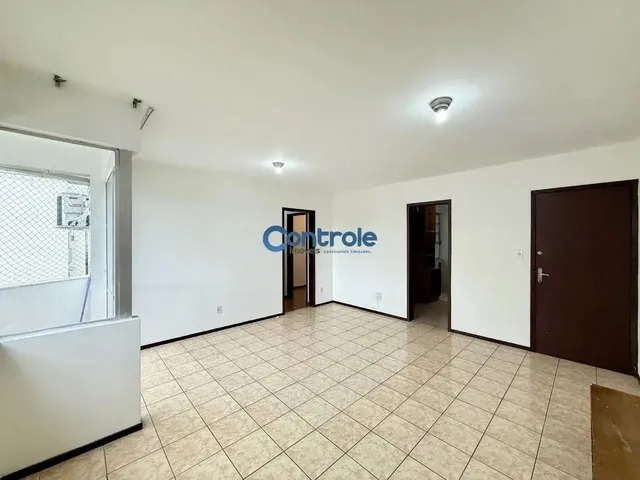 Imagem 12: Apartamento 03 Dormitórios, Sacada e Dependência de Empregada