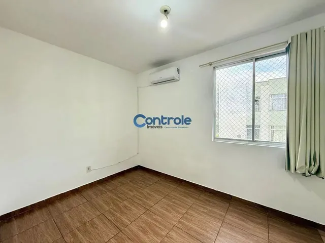 Imagem 2: Apartamento 03 Dormitórios, Sacada e Dependência de Empregada