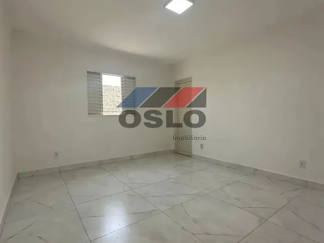 Imagem 3: Casa com 03 Quartos, Sendo 02 Suítes Americanas, Localizada no Jardim Scala, Trindade