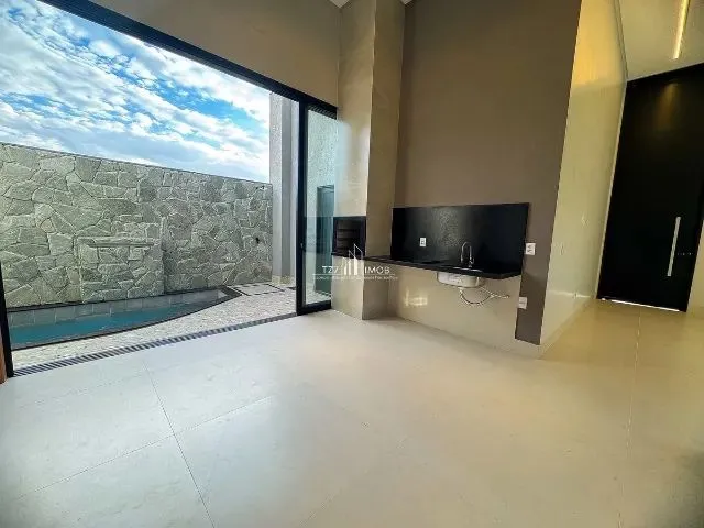 Imagem 8: Casa Térrea com 3 Suítes Plenas no Jardins Parma, Acabamento de Altíssimo Padrão