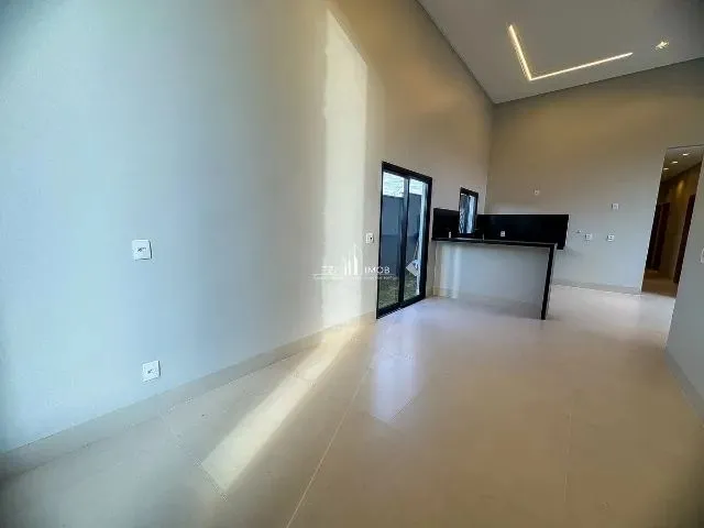 Imagem 5: Casa Térrea com 3 Suítes Plenas no Jardins Parma, Acabamento de Altíssimo Padrão
