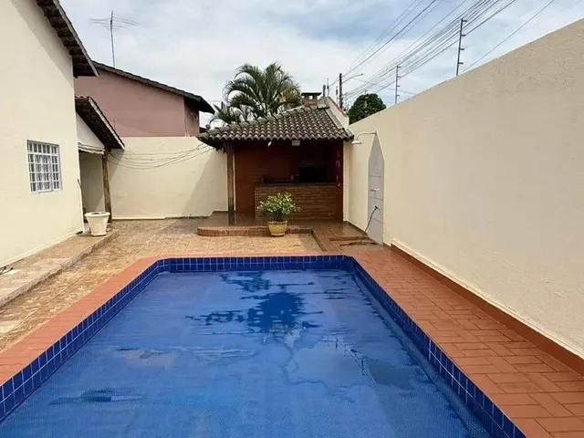 Imagem: Casa Ampla com Piscina e Churrasqueira Pronta