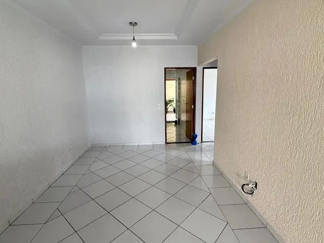 Imagem 9: Casa Ampla com Piscina e Churrasqueira Pronta para Morar e Financiar