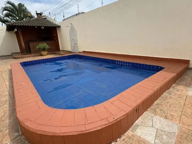 Imagem 10: Casa Ampla com Piscina e Churrasqueira Pronta para Morar e Financiar