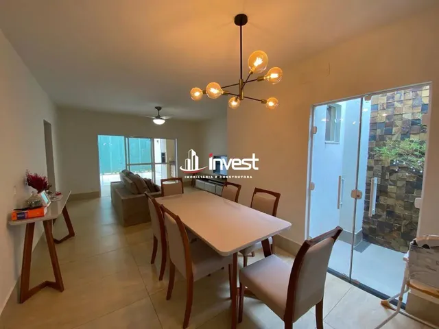 Imagem: Linda Casa À Venda em Uberaba, Condomínio