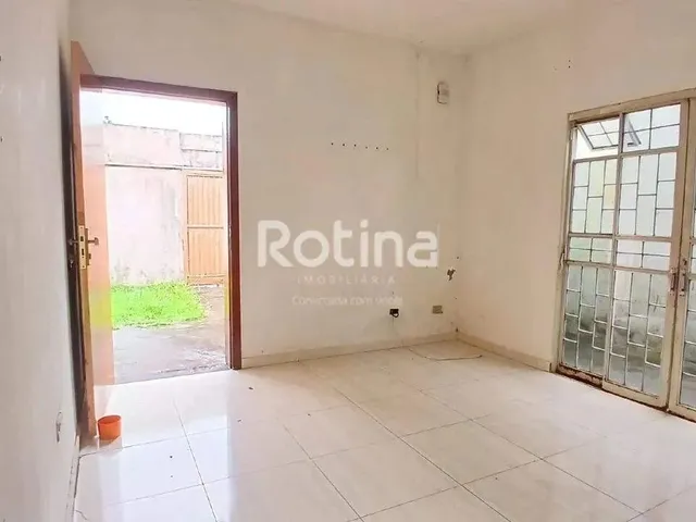 Imagem: Casa À Venda, 6 Quartos, Alto Umuarama