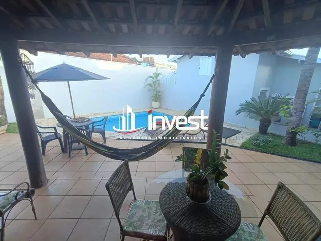 Imagem: Casa À Venda com 4 Quartos Sendo 2 Suítes
