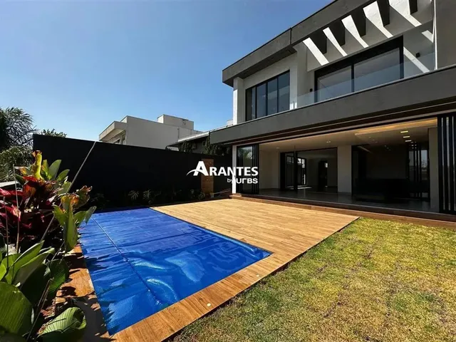 Imagem: Sobrado em Condomínio com 298M² 4 Quartos