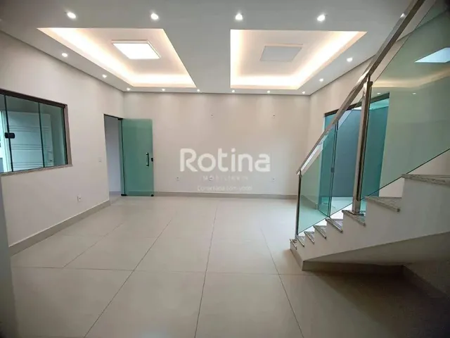 Imagem: Casa À Venda, 3 Quartos, santa Mônica