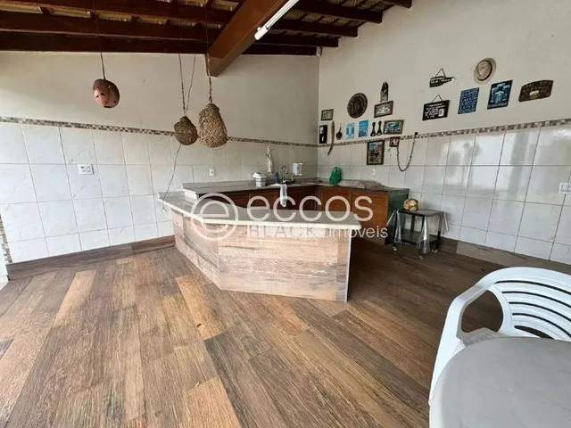 Imagem 2: Casa À Venda, 4 Quartos, 1 Suíte, 4 Vagas, Mercês - Uberaba/Mg