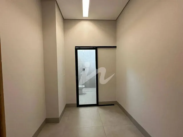 Imagem 12: Casa Térrea com 3 Quartos e Suíte no Bosque dos Buritis R$ 990.000,00