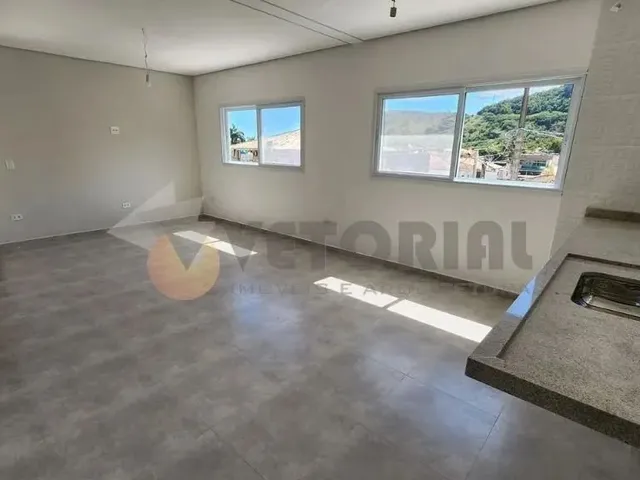 Imagem: A casa possui 3 Dormitórios, 1 Suíte, 3 Banheiros, 3