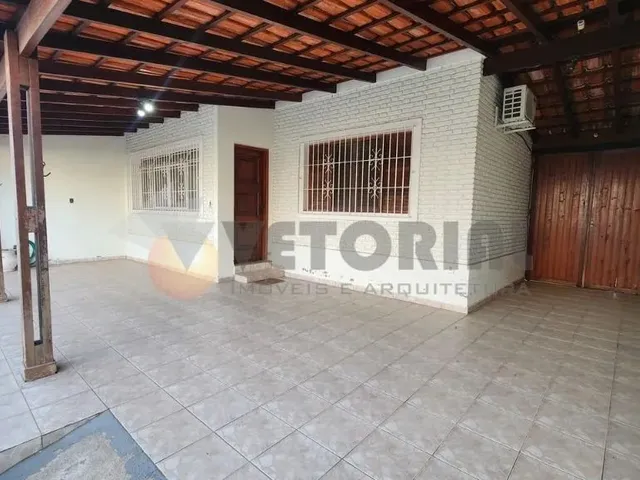 Imagem: Casa 3 Dormitórios com Edicula no Centro
