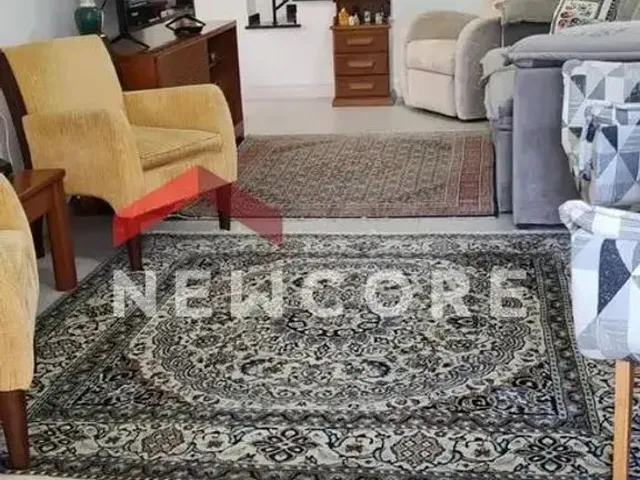 Imagem: A casa possui 4 Dormitórios, 3 Banheiros, 3 Vagas na