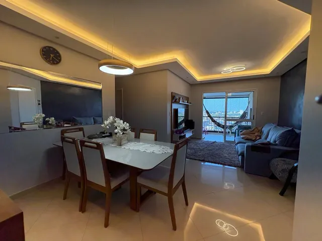 Imagem: O apartamento possui 4 Dormitórios, 2 Banheiros, 2 Vagas