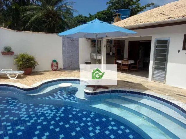 Imagem: A casa possui 3 Dormitórios, 1 Suíte, 4 Banheiros, 2
