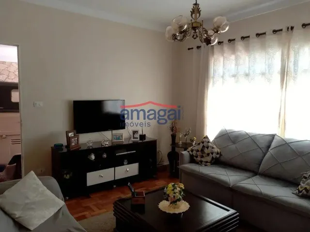Imagem 1: Casa em Jacareí, no Bairro Centro, À Venda