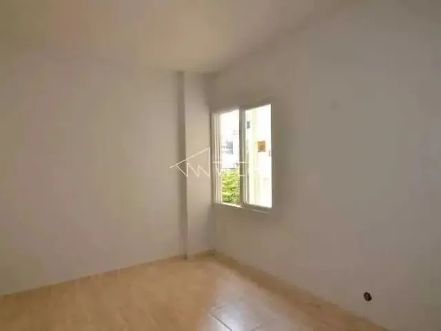 Imagem 13: Kitnet/Conjugado - / Residencial / Centro