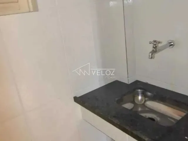Imagem 9: Kitnet/Conjugado - / Residencial / Centro