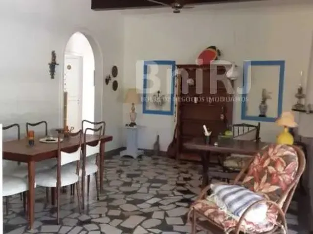 Imagem 6: Vendo: Excelente Casa Linear em Paquetá com 185M2 de Área Construída em 933M2 De