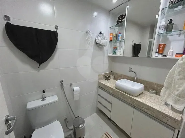 Imagem 3: Imóvel para Venda com 66 Metros Quadrados com 2 Quartos em Estácio - Rio de Janeiro - Rj