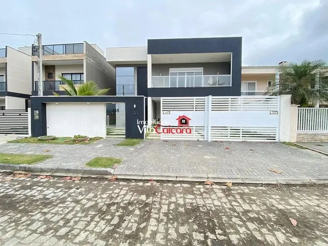 Imagem: Sobrado com Piscina 150 Metros do Mar em