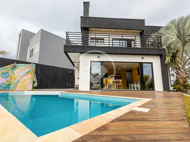 Imagem 1: Casa em Condomínio - 249M² de Área Privativa - 5 Dormitórios ( Sendo 1 Suíte )