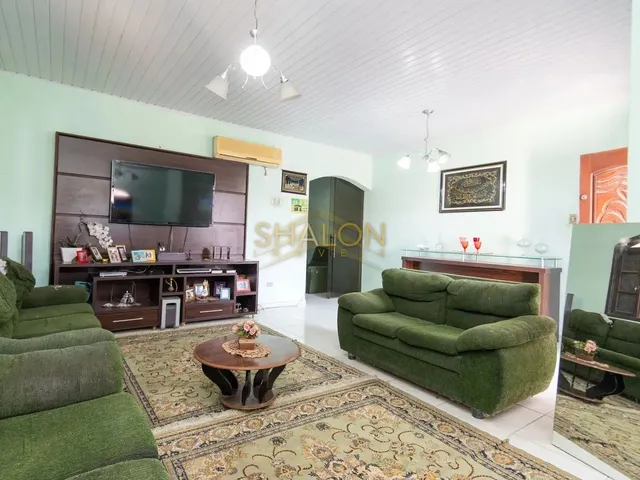 Imagem: Casa em Paraguá com Piscina, 4 Dormitórios