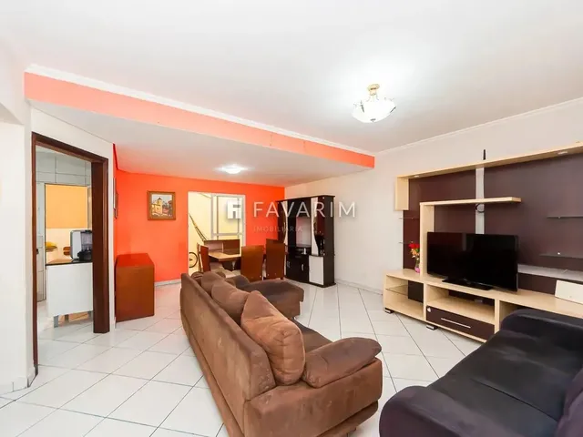 Imagem: Sobrado Triplex em Condomínio santa Felicidade