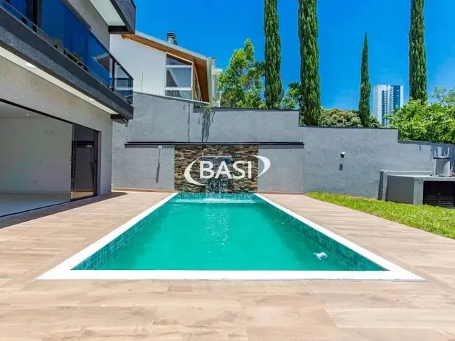 Imagem: Casa Nova com Piscina no Ecoville