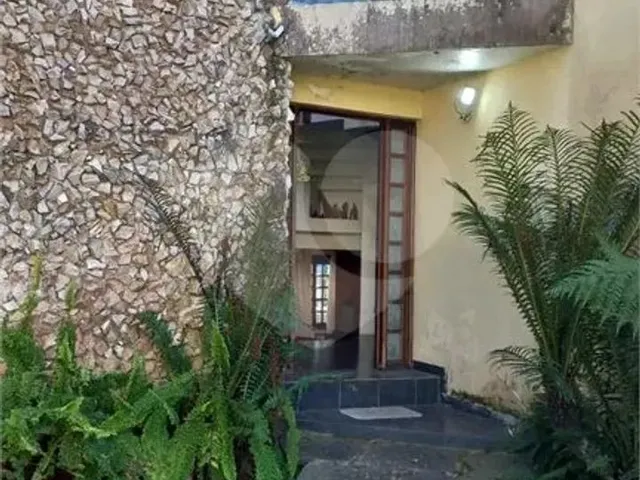 Imagem: Casa com 4 Quartos À Venda em Mossunguê