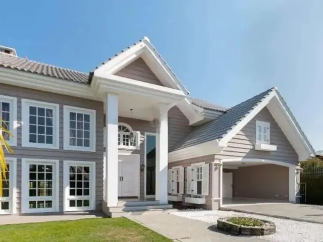 Imagem 1: Vista Alegre: Casa com 382M², 4 Quartos e 6 Vagas Próximo Ao Bosque do Alemão