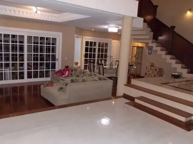 Imagem 5: Vista Alegre: Casa com 382M², 4 Quartos e 6 Vagas Próximo Ao Bosque do Alemão